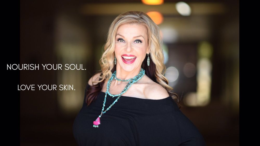 Tracy Saunders Spa & Wellness Logo