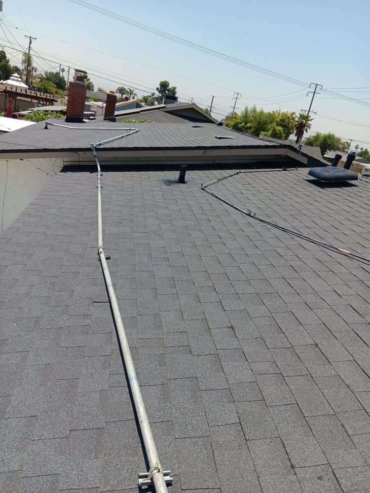 Slide of Universal Builders