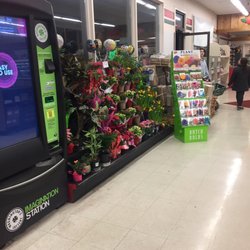 Ken's Korner Red Apple Market - Fresh flowers!