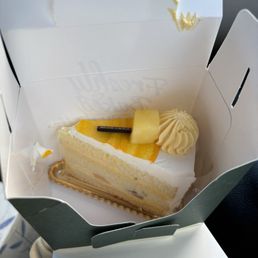 Mango cream cake slice 6.95