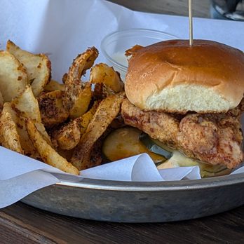 The Break - Spicy chicken slider - Sports Bars Near Me - Pismo Beach, California