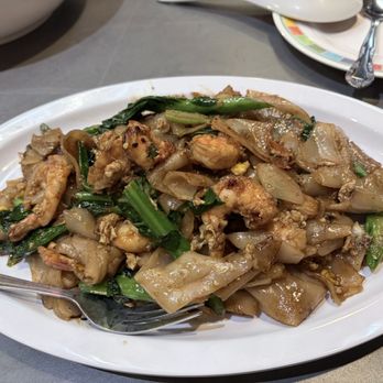 Sanamluang Cafe - Thai Near Me - Los Angeles, California Sanamluang Cafe - Thai Near Me - Los Angeles, California