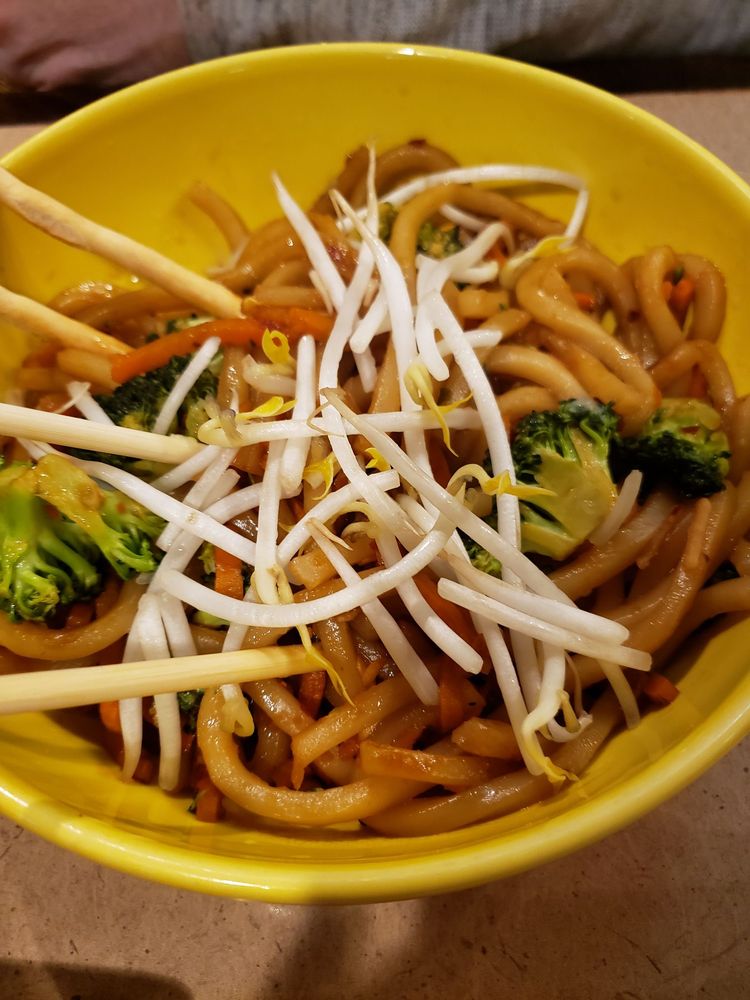 NOTHING BUT NOODLES 113 Photos & 101 Reviews 6125 University Dr NW