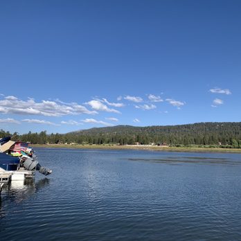 Grey Squirrel Resort & Vacation Rental Homes - Marina pleasure point 10 min walk from the resort - Big Bear Lake, CA