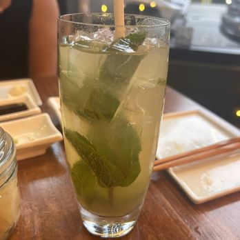Elephant Sushi - Sushi Bars Near Me - San Francisco, California Elephant Sushi - Sushi Bars Near Me - San Francisco, California