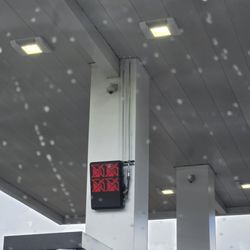 Costco Gasoline - Need more pumps per lane!!