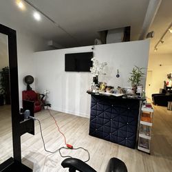Hair In Shape Threading Studio