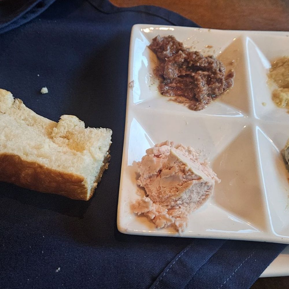 Fins At Sharky's - Bread and sampler provided - Steakhouses Near Me - Venice, Florida Fins At Sharky's - Bread and sampler provided - Steakhouses Near Me - Venice, Florida