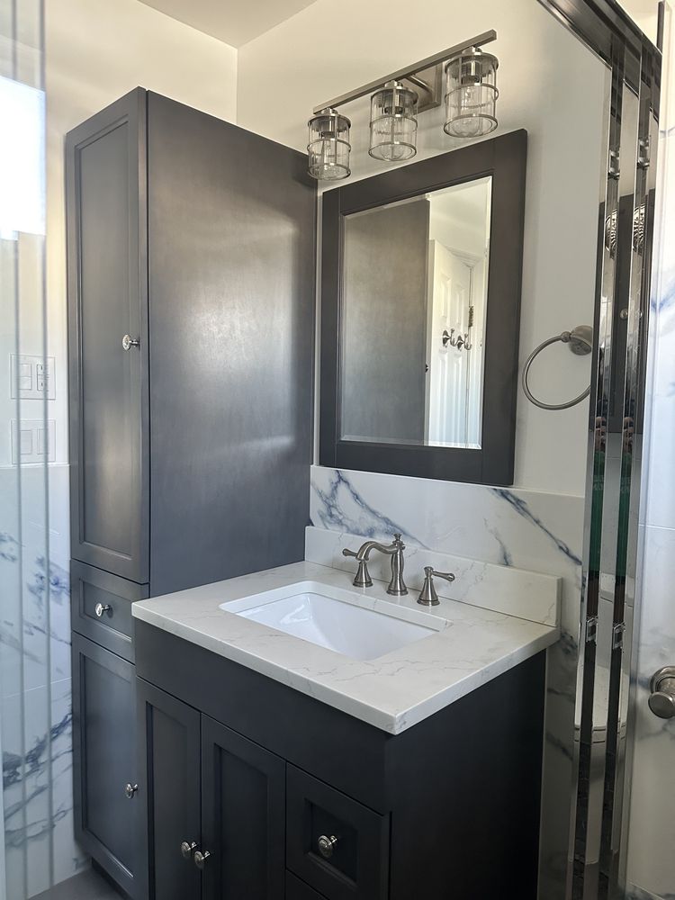 Slide of V and R Home Improvement