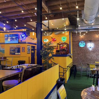 Happy Does Bar - Bars Near Me - San Diego, California