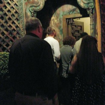 Kalamazoo State Theatre - Heading downstairs - Performing Arts Near Me - Kalamazoo, Michigan