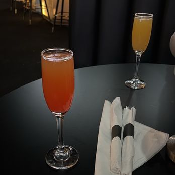 STATS Restaurant & Bar - Hawaiian Mimosa and Original Mimosa - Sports Bars Near Me - Charlotte, North Carolina STATS Restaurant & Bar - Hawaiian Mimosa and Original Mimosa - Sports Bars Near Me - Charlotte, North Carolina