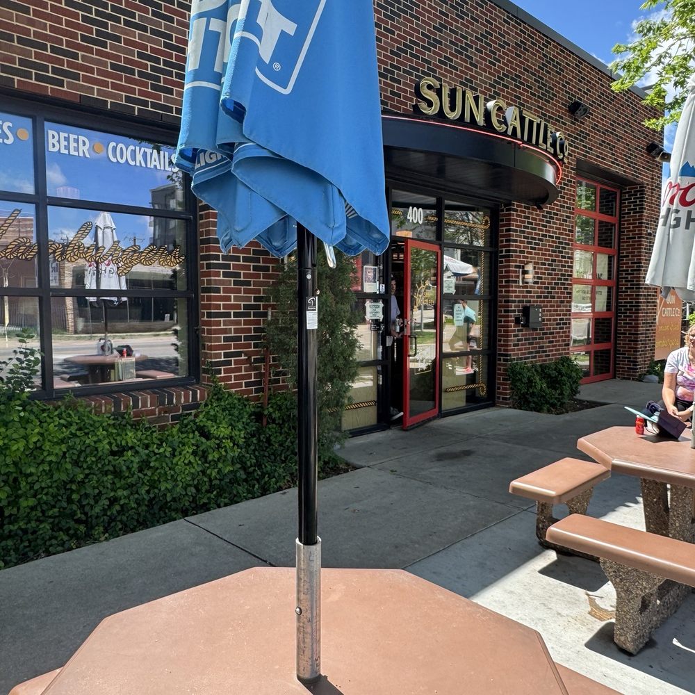 Sun Cattle - Outside of building with seating - Burgers Near Me - Oklahoma City, Oklahoma Sun Cattle - Outside of building with seating - Burgers Near Me - Oklahoma City, Oklahoma
