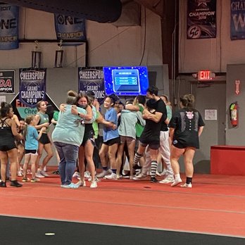 Empire Kids - Celebrating a WIN!! - Cheerleading Near Me - Benton, Arkansas