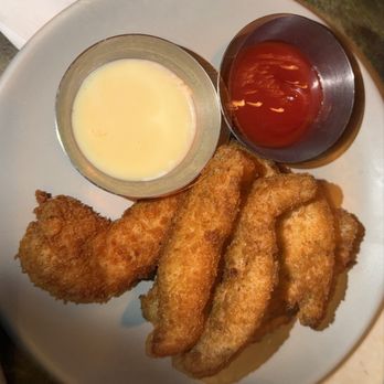 Earls Kitchen + Bar - Chicken Tenders - New American Near Me - Miami, Florida Earls Kitchen + Bar - Chicken Tenders - New American Near Me - Miami, Florida