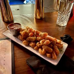 Grand Eleven - Fried calamari
