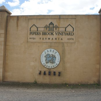 Pipers Brook Vineyard - Entrance sign - Wineries Near Me - Pipers Brook, TAS