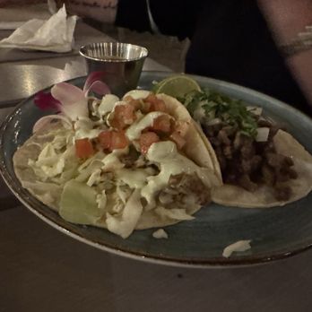 Castaway Cafe - Tacos fish and carne asada - American Near Me - Lahaina, Hawaii