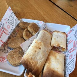 Pizza Hut - Vegan chicken nuggets. BBQ pulled jackfruit