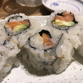 Chiba ken - Salmon avocado roll - $7.95 - Sushi Bars Near Me - Honolulu, Hawaii Chiba ken - Salmon avocado roll - $7.95 - Sushi Bars Near Me - Honolulu, Hawaii