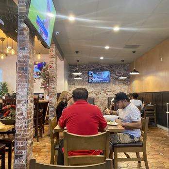 Cali Pho Nia - Vietnamese Near Me - Van Nuys, California