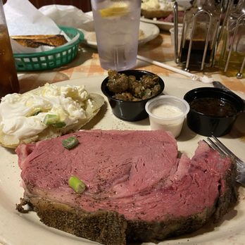 Filippi's Pizza Grotto - Norco - This was in the old days when they knew how to make a prime rib, rare! - Pizza Near Me - Norco, California