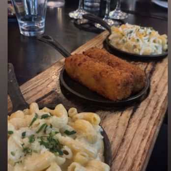 Flights - Mac & Cheese Flight - New American Near Me - Las Vegas, Nevada