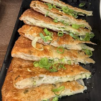 Hon's Wun-Tun House - D12. 香酥蔥油餅 Green Onion Pancake- so good - Cantonese Near Me - San Francisco, California Hon's Wun-Tun House - D12. 香酥蔥油餅 Green Onion Pancake- so good - Cantonese Near Me - San Francisco, California