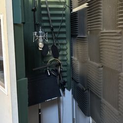 Starfish Recording - vocal booth
