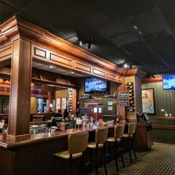 Ruby Tuesday - Bar Area at Ruby Tuesday Canton Twp.