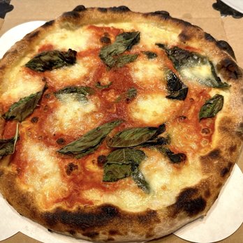 Parlor Pizza Bar - Wicker Park - Margherita Pizza - Pizza Near Me - Chicago, Illinois Parlor Pizza Bar - Wicker Park - Margherita Pizza - Pizza Near Me - Chicago, Illinois