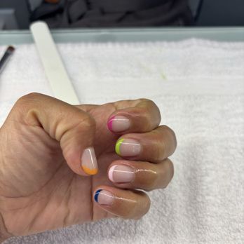 Serené salon - Such a fun gel manicure by Abigail - Hair Salons Near Me - Highland, California Serené salon - Such a fun gel manicure by Abigail - Hair Salons Near Me - Highland, California