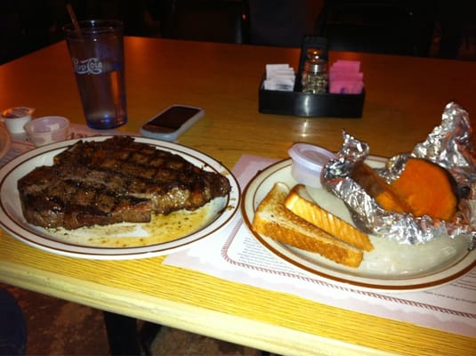 Cattleman's Club Steakhouse by null