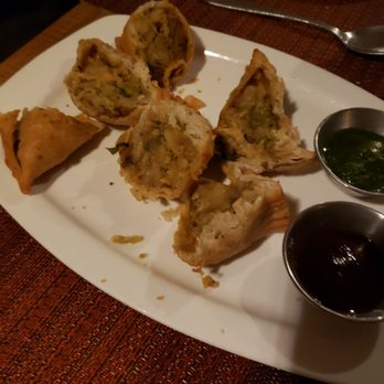 Chola - Samosas cut up - Indian Near Me - New York, New York