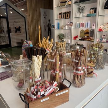 Fluffology - Treats - Pet Groomers Near Me - North Hollywood, California