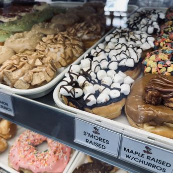 Randy’s Donuts - doughnuts! - Donuts Near Me - Los Angeles, California Randy’s Donuts - doughnuts! - Donuts Near Me - Los Angeles, California