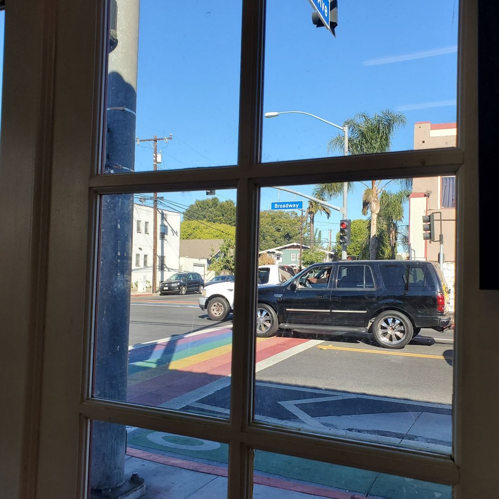 Broadway Donuts - at the corner of Orange and Broadway - Bakeries Near Me - Long Beach, California