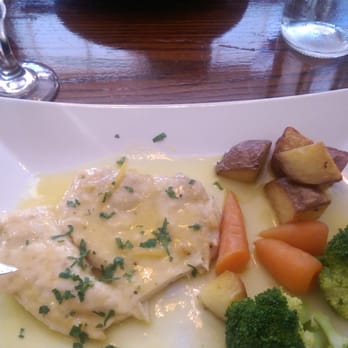 Tarantino - My pollo limone with a linguine con cozze (muscles) in the background. Noms! - Italian Near Me - Glasgow, GLG