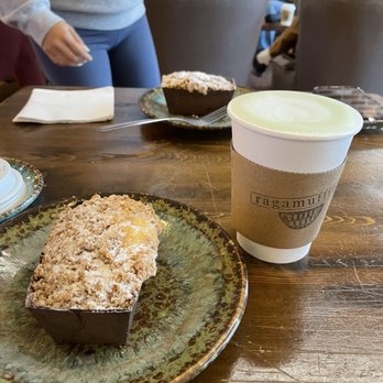 Ragamuffins Coffee House - Close up of the coffee cake! - Coffee & Tea Near Me - Laurel, Maryland