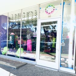 The Rave Box - Grand opening day! I'm early :o