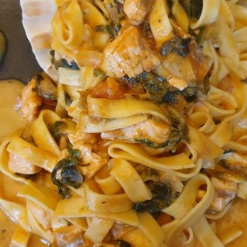Antico Duomo - Tagliatelle mit Lachs - Lounges Near Me - Augsburg, BY
