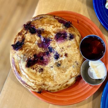 The French Hen Cafe & Moonflower Pizza