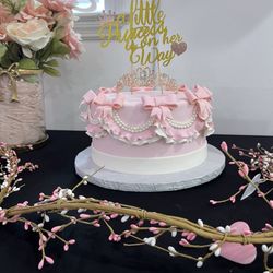 Candy and Confections by Lisa Stoudt - Stunning cake that was just as delicious