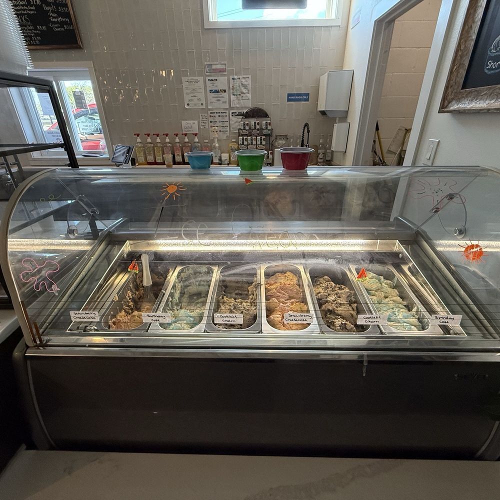Coffee Waves - London Sqaure - Ice cream - Gelato Near Me - Corpus Christi, Texas