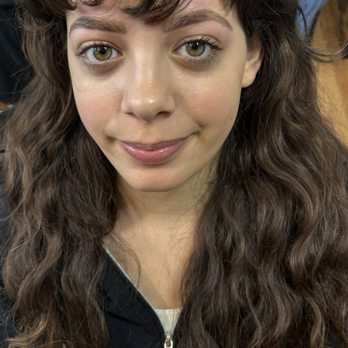 Ragini's Threading - Tinted brows and threading . Enhance your eyes with this no makeup look! - Eyebrow Services Near Me - Medford, Oregon