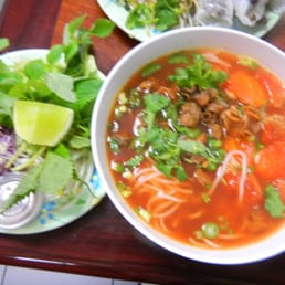 Rice Noodle Soup W/ Beef Meatballs