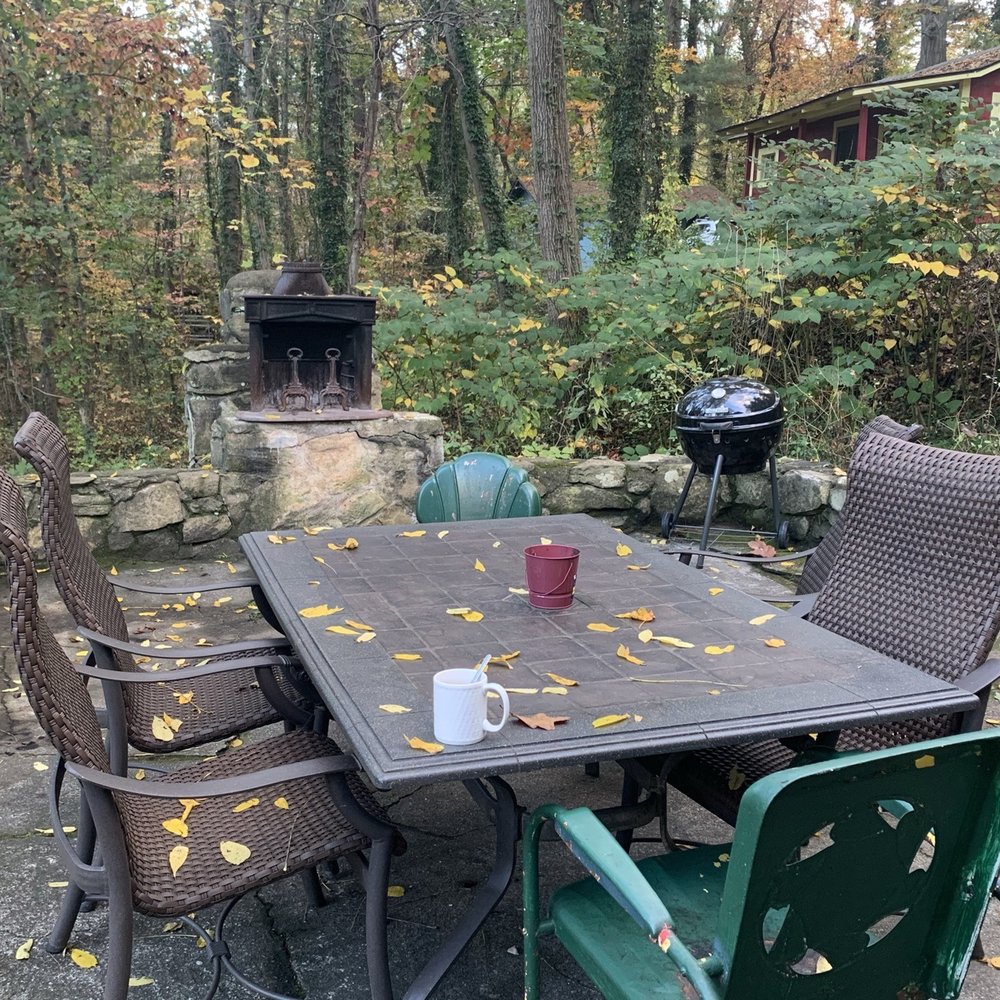 The Pines Cottages - Patio - Hotels Near Me - Asheville, North Carolina The Pines Cottages - Patio - Hotels Near Me - Asheville, North Carolina