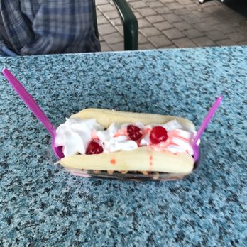 Sweet Spot - Banna split - Ice Cream & Frozen Yogurt Near Me - Carlsbad, California Sweet Spot - Banna split - Ice Cream & Frozen Yogurt Near Me - Carlsbad, California