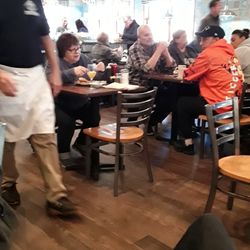 Partners Restaurant - The joint is jumping