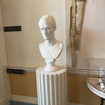 Thomas Jefferson's Monticello - Inside - Landmarks & Historical Buildings Near Me - Charlottesville, Virginia Thomas Jefferson's Monticello - Inside - Landmarks & Historical Buildings Near Me - Charlottesville, Virginia